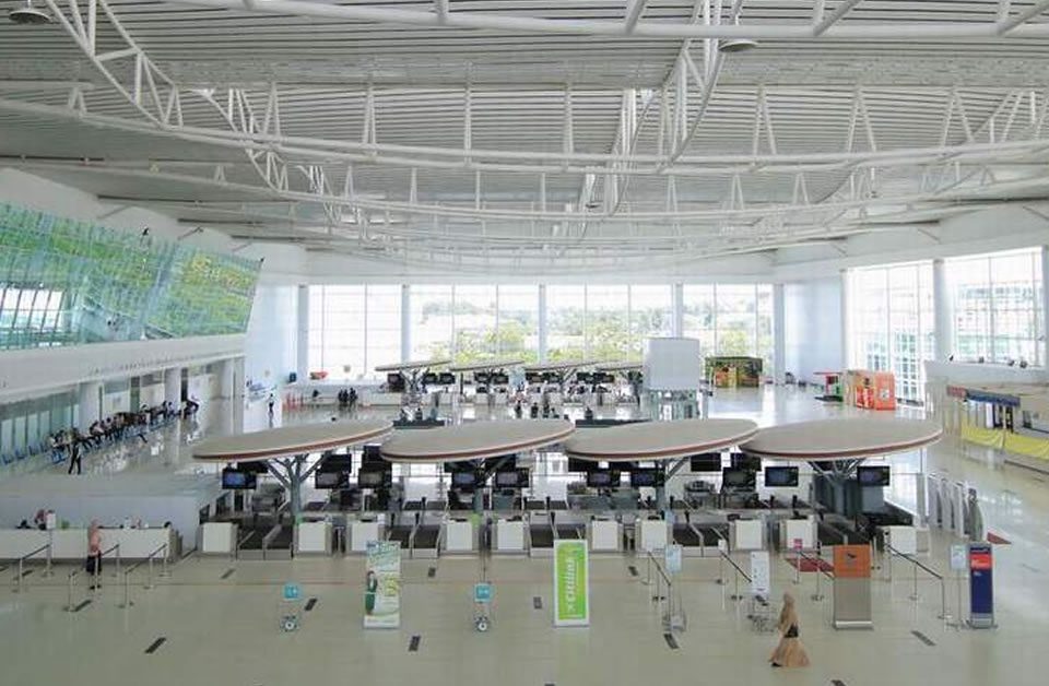 Cleaning Service Proyek Bandara Sepinggan