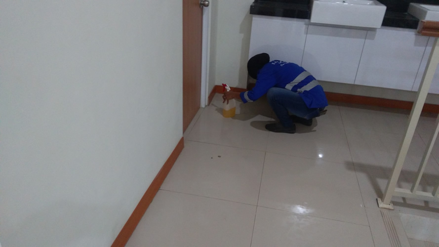 Cleaning Service Proyek Klinik Mirabell Balikpapan